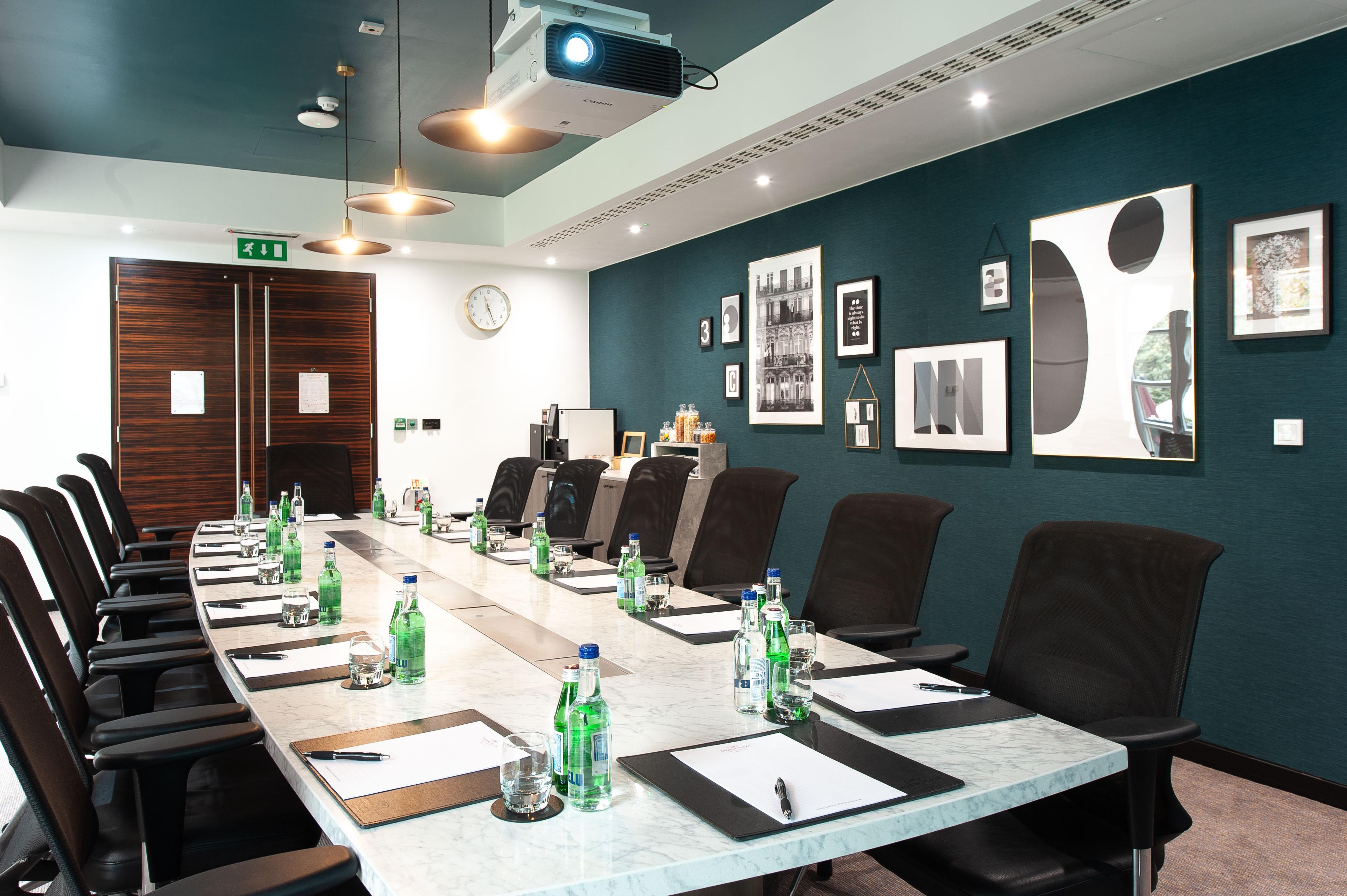מלון Doubletree By Hilton London Kensington מראה חיצוני תמונה