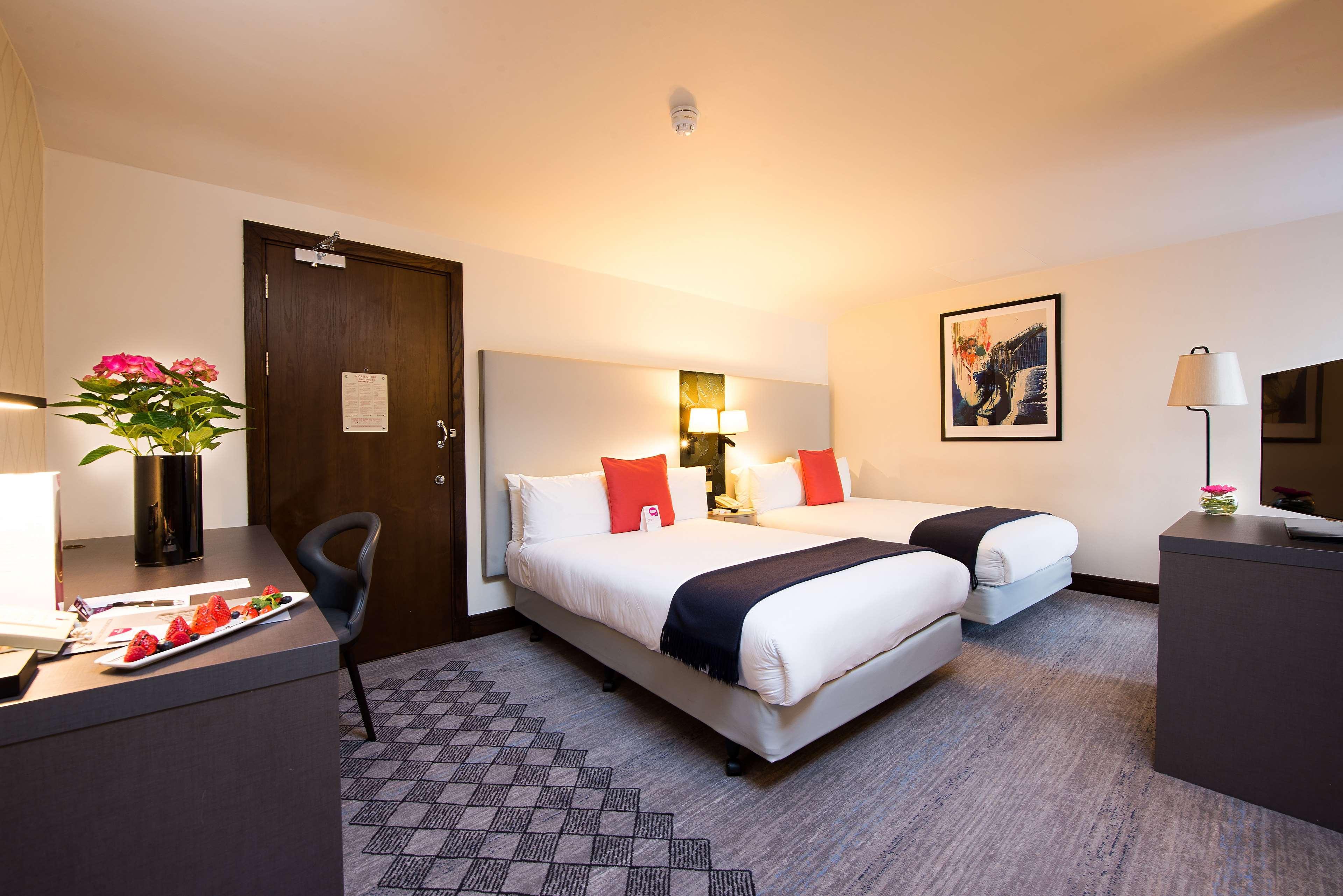 מלון Doubletree By Hilton London Kensington מראה חיצוני תמונה