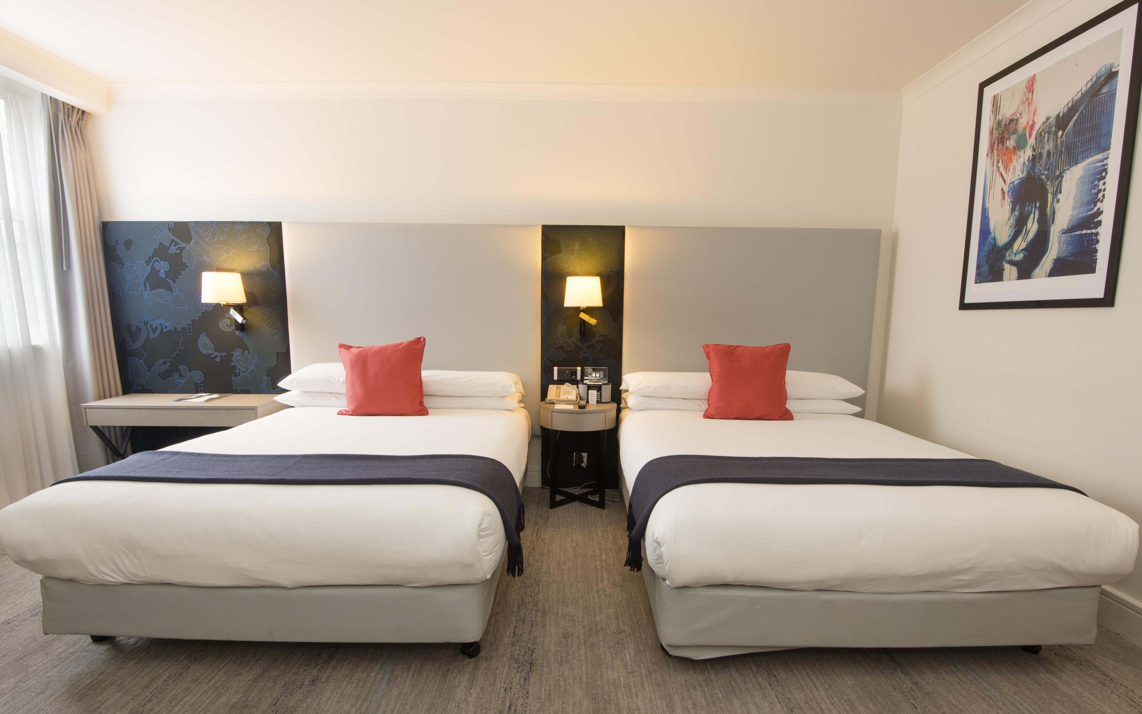 מלון Doubletree By Hilton London Kensington מראה חיצוני תמונה
