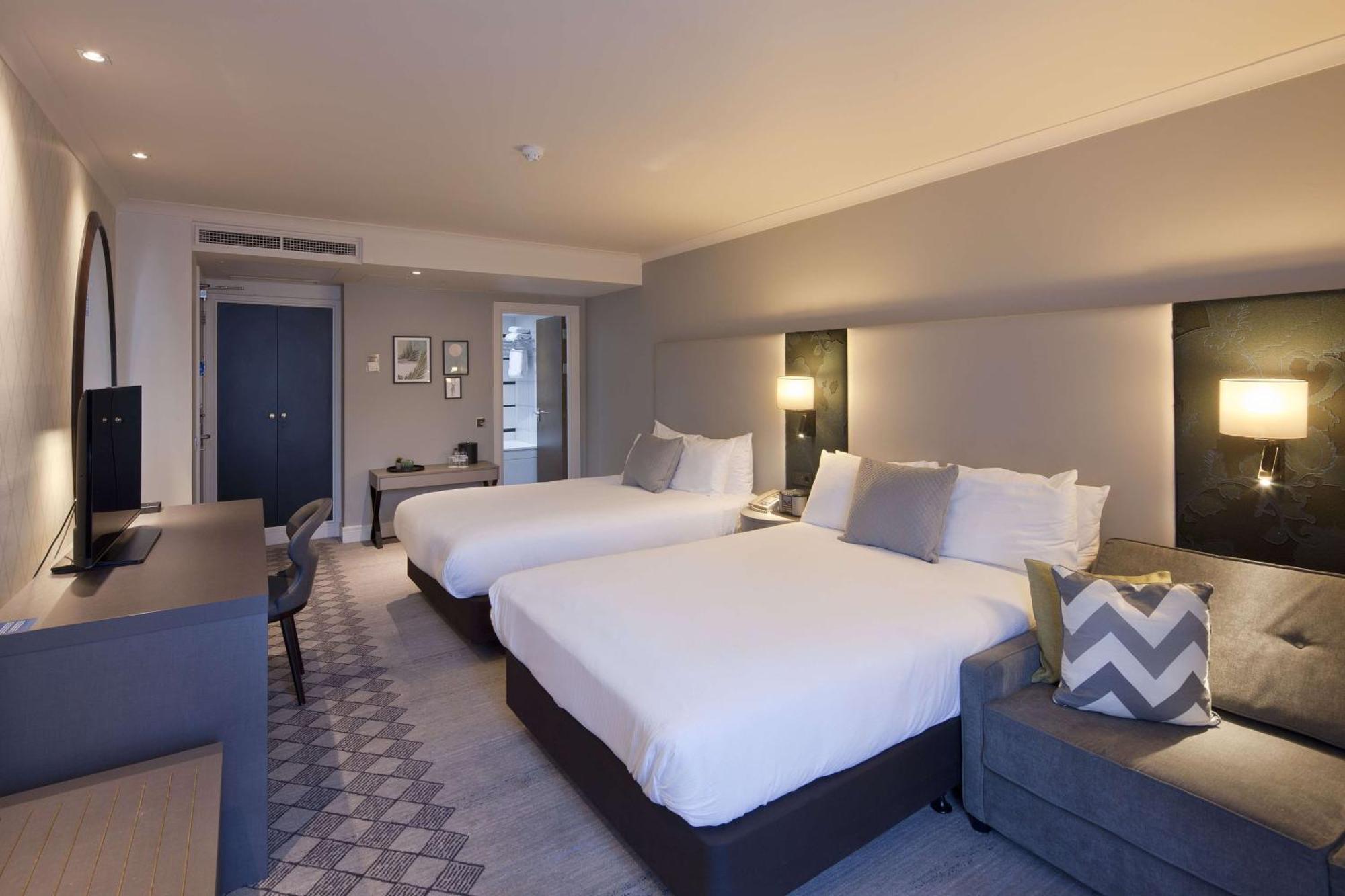 מלון Doubletree By Hilton London Kensington מראה חיצוני תמונה